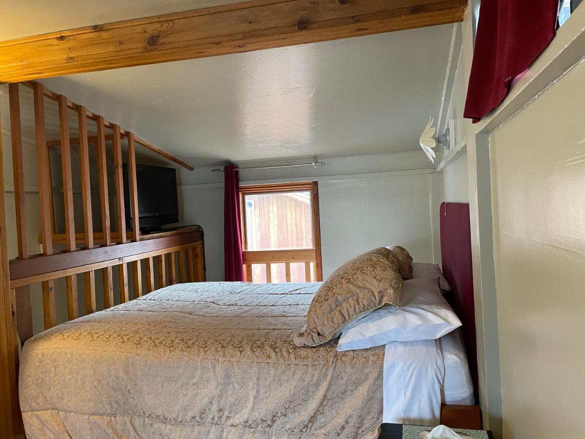 Luna Bed & Breakfast Grand Forks Eksteriør billede